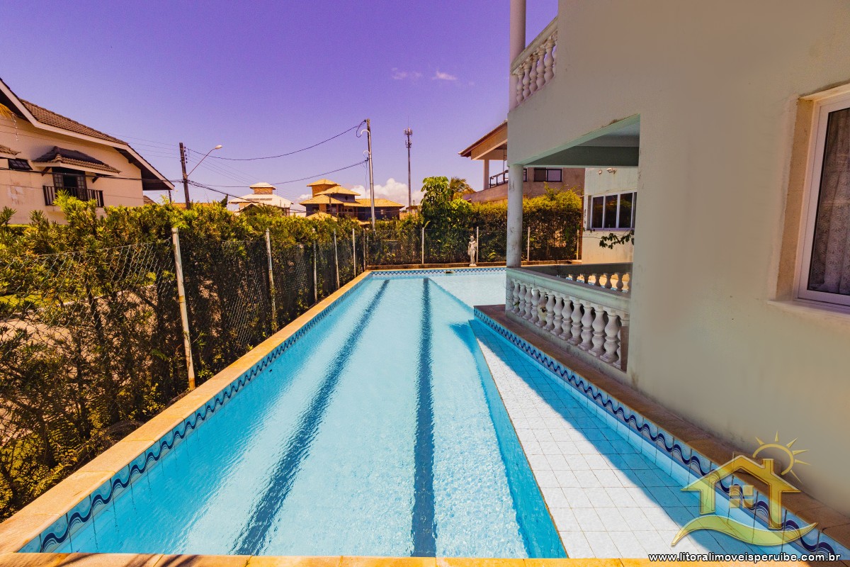 Casa no bairro Bougainvillée II, Lado Linha