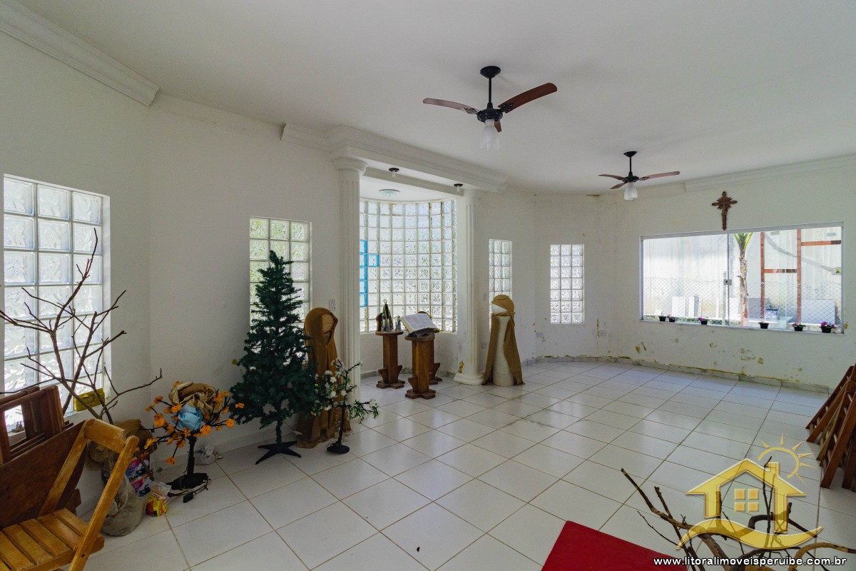 Casa no bairro Bougainvillée II, Lado Linha
