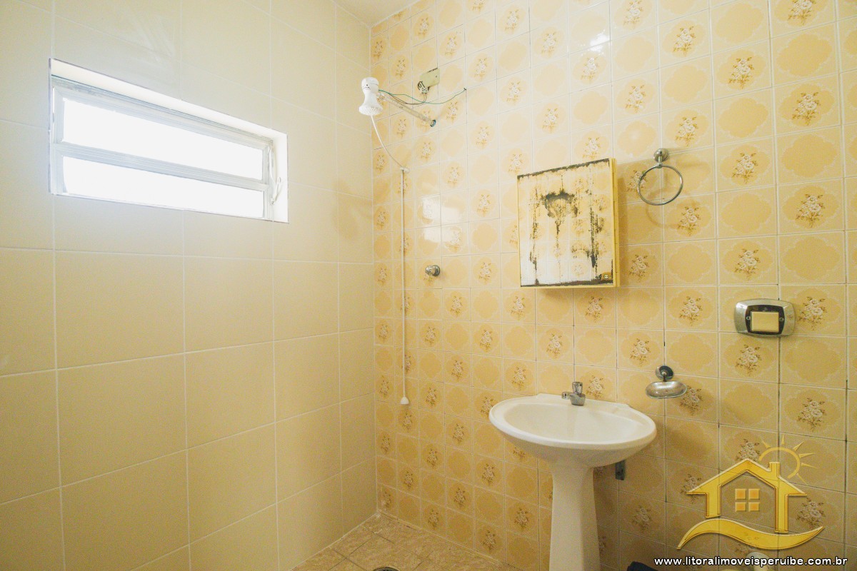 Casa no bairro Centro, Lado Linha