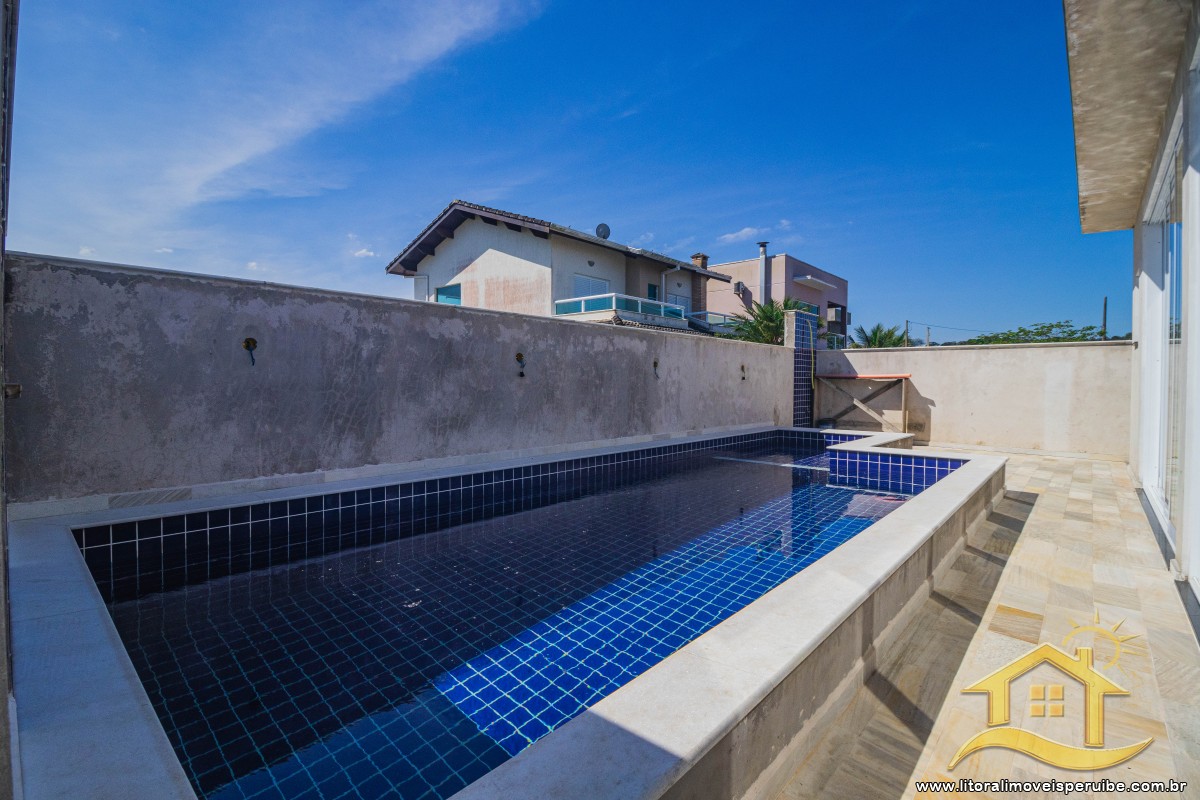 Casa no bairro Bougainvillée IV, Pós Linha