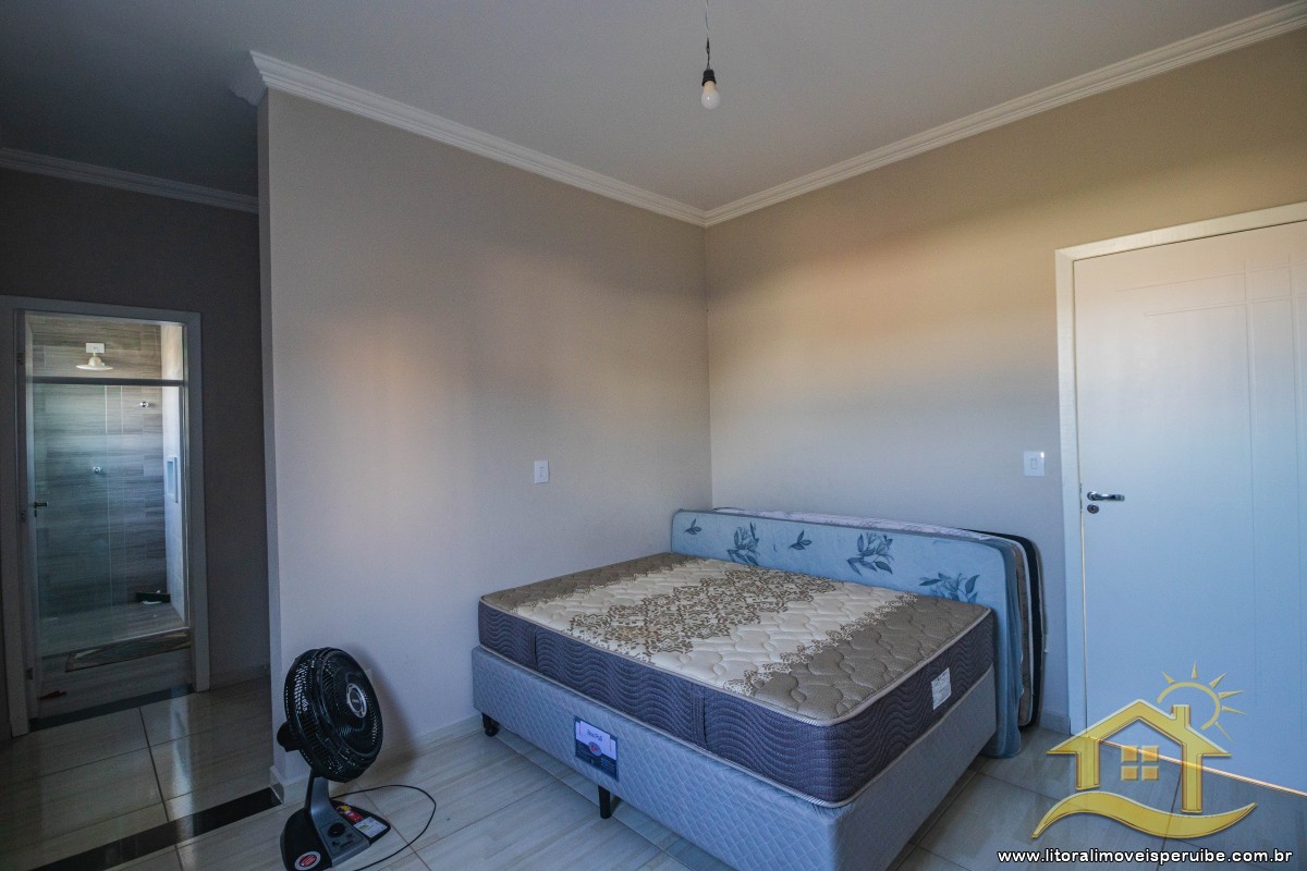 Casa no bairro Bougainvillée IV, Pós Linha