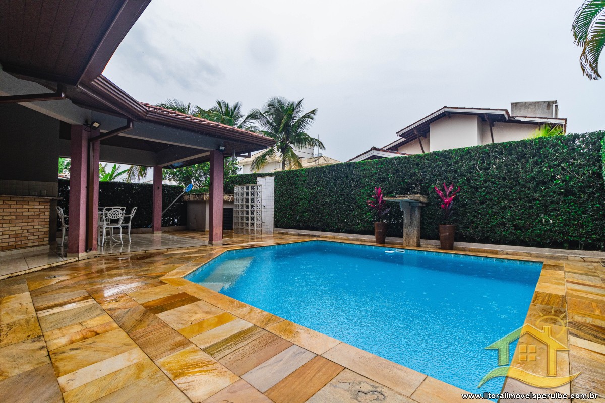 Casa no bairro Bougainvillée II, Lado Linha