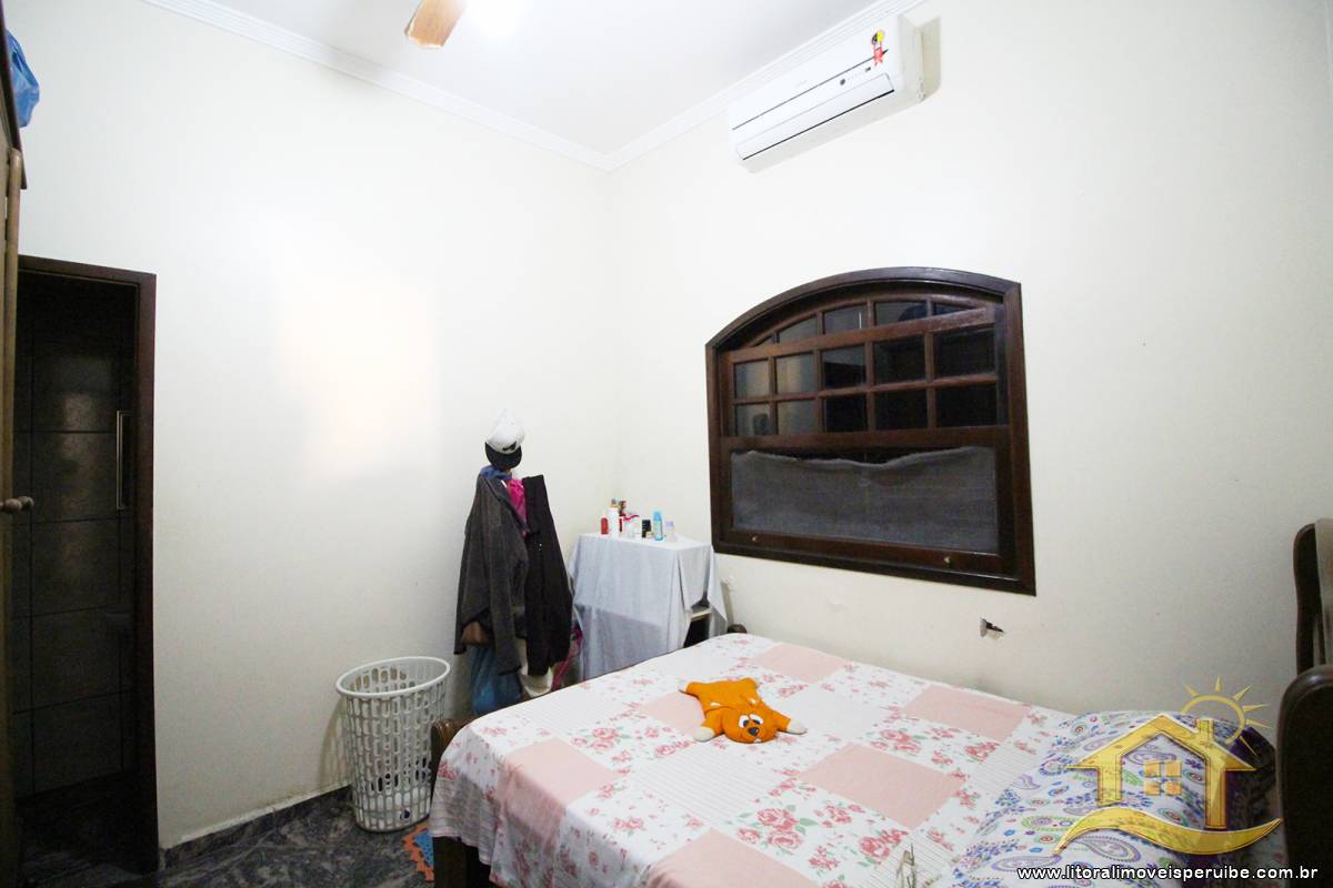 Casa no bairro Belmira Novaes, Lado Praia