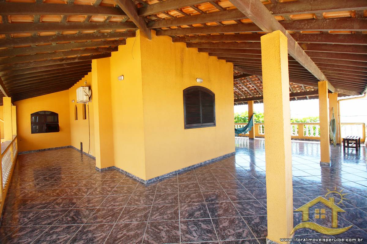 Casa no bairro Belmira Novaes, Lado Praia