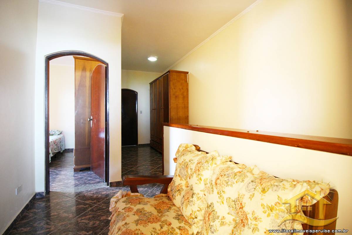 Casa no bairro Belmira Novaes, Lado Praia