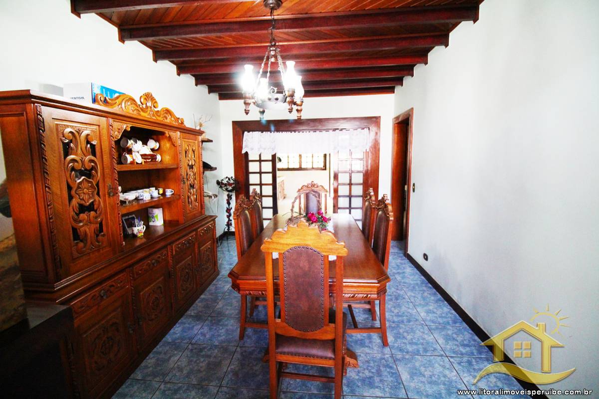 Casa no bairro Centro, Lado Linha
