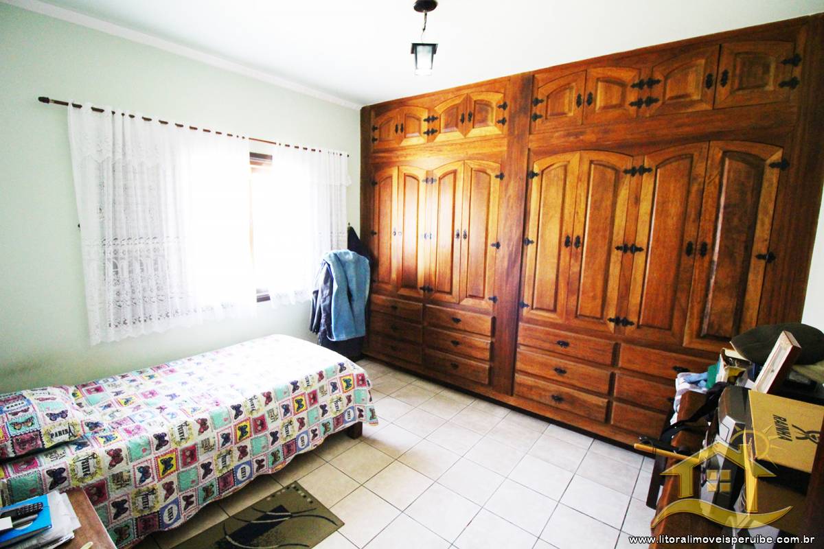 Casa no bairro Centro, Lado Linha