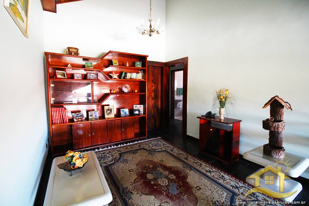 Casa no bairro Centro, Lado Linha