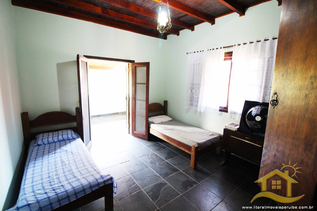 Casa no bairro Centro, Lado Linha