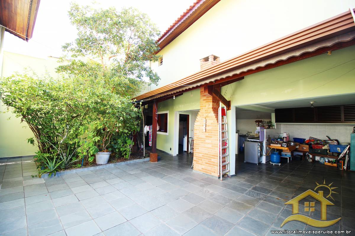 Casa no bairro Centro, Lado Linha