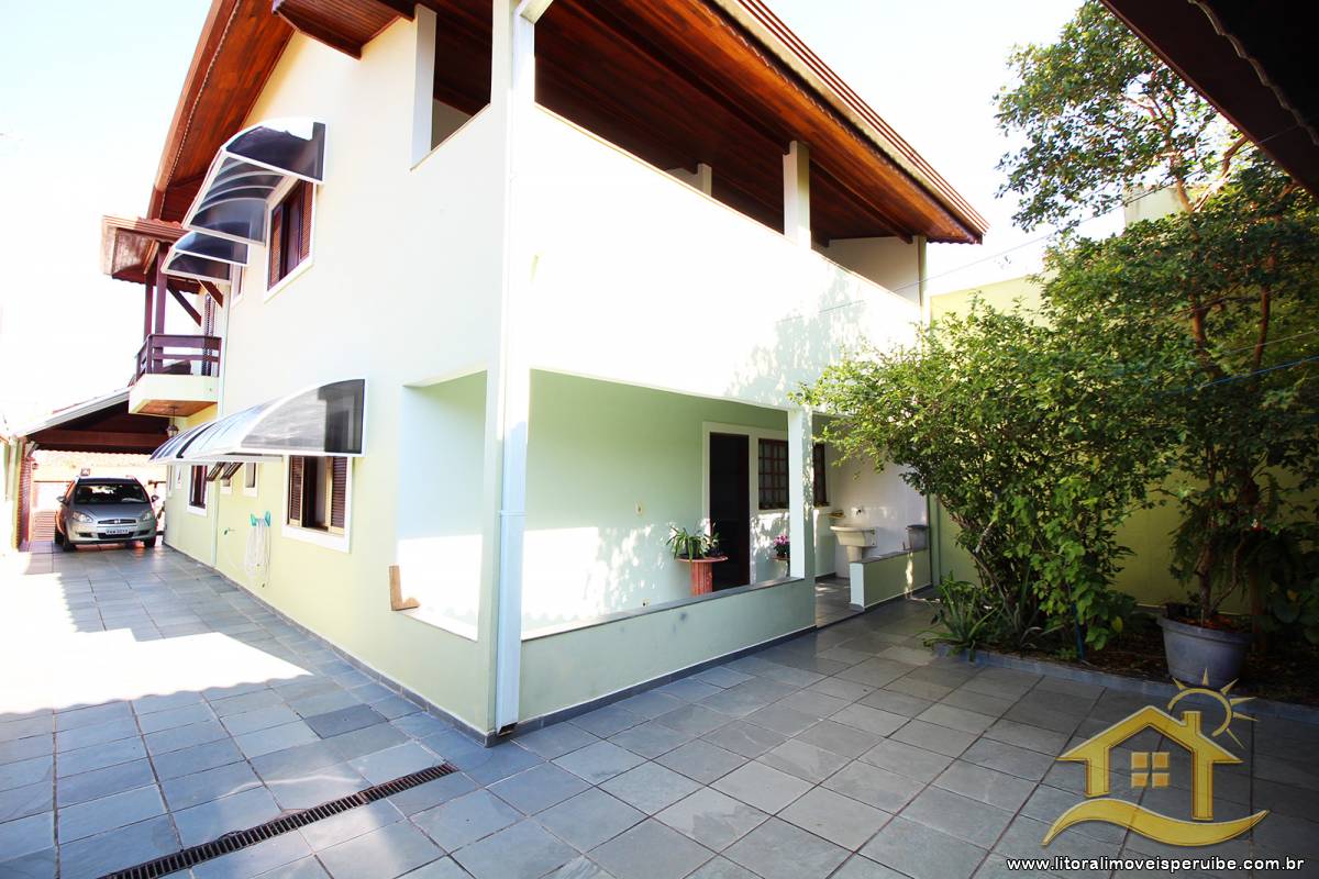 Casa no bairro Centro, Lado Linha