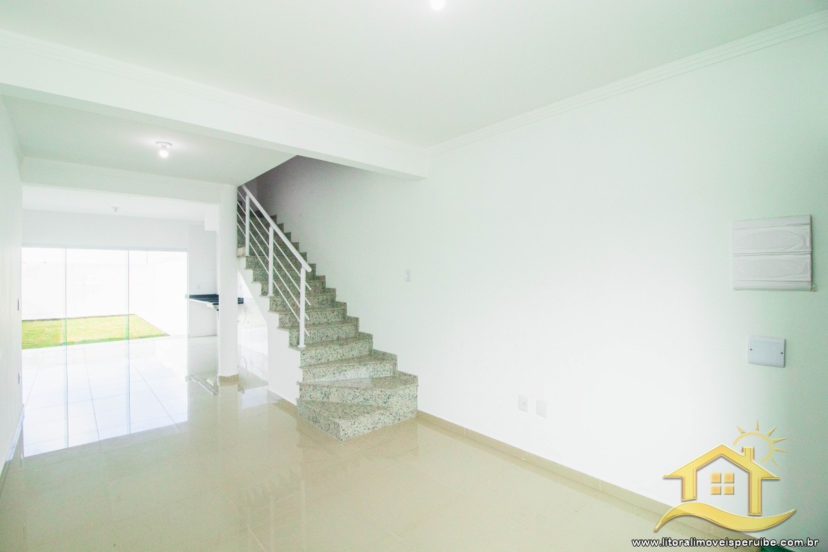 Casa no bairro Flora Rica II, Pós Linha