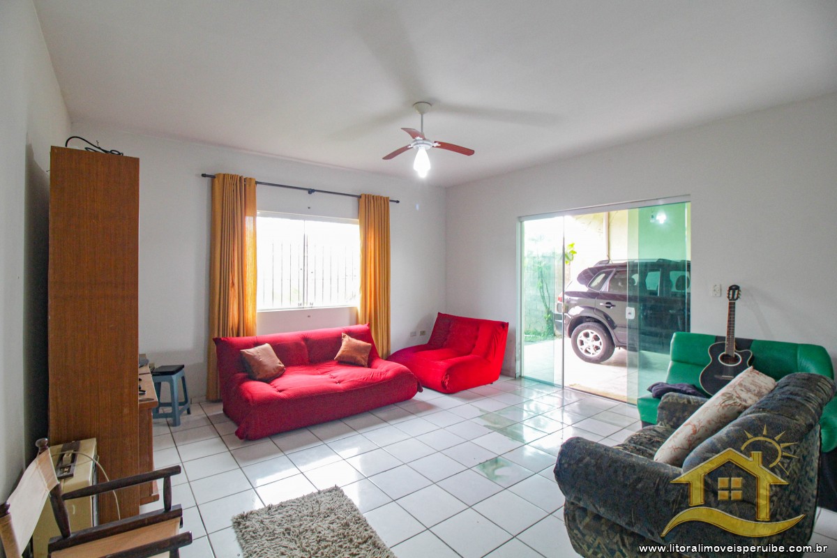 Casa no bairro Belmira Novaes, Lado Praia