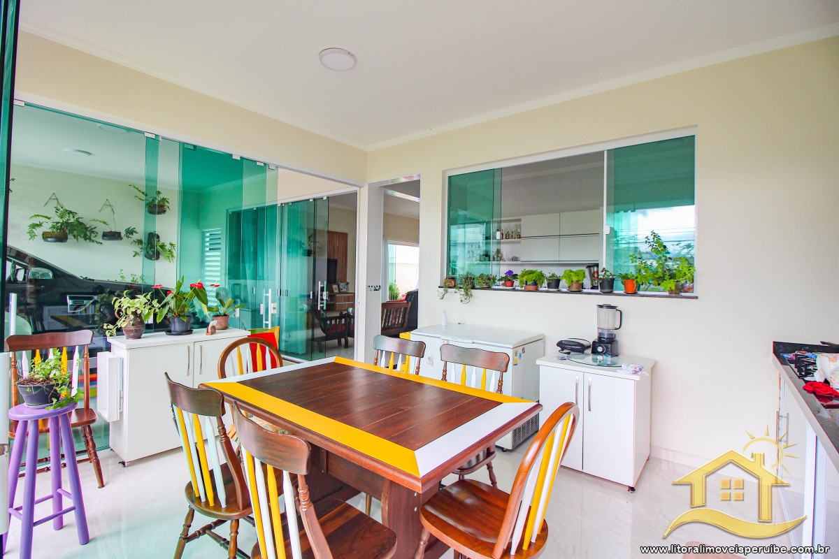 Casa no bairro Residencial Três Marias, Pós Linha