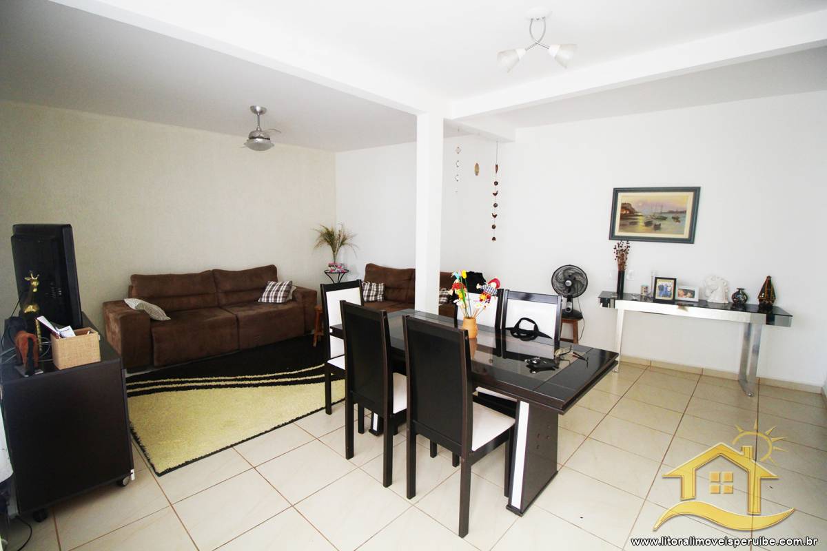 Casa no bairro Centro, Lado Linha