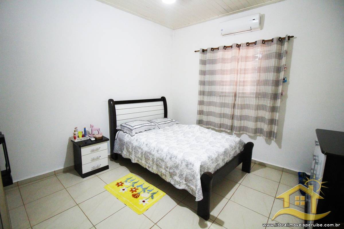 Casa no bairro Centro, Lado Linha