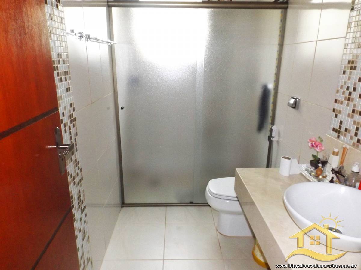 Casa no bairro Centro, Lado Linha