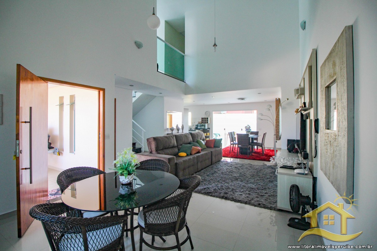 Casa no bairro Residencial Três Marias, Pós Linha