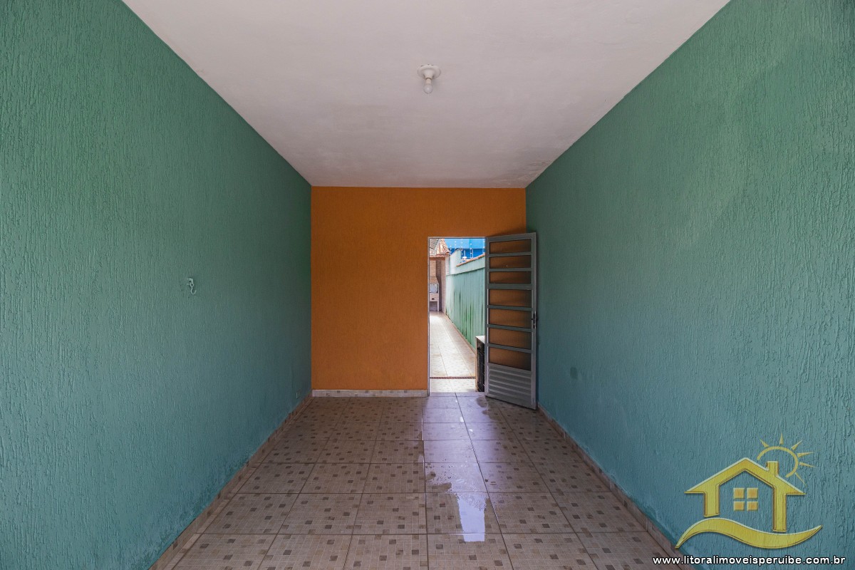 Casa no bairro Jardim Peruíbe, Pós Linha