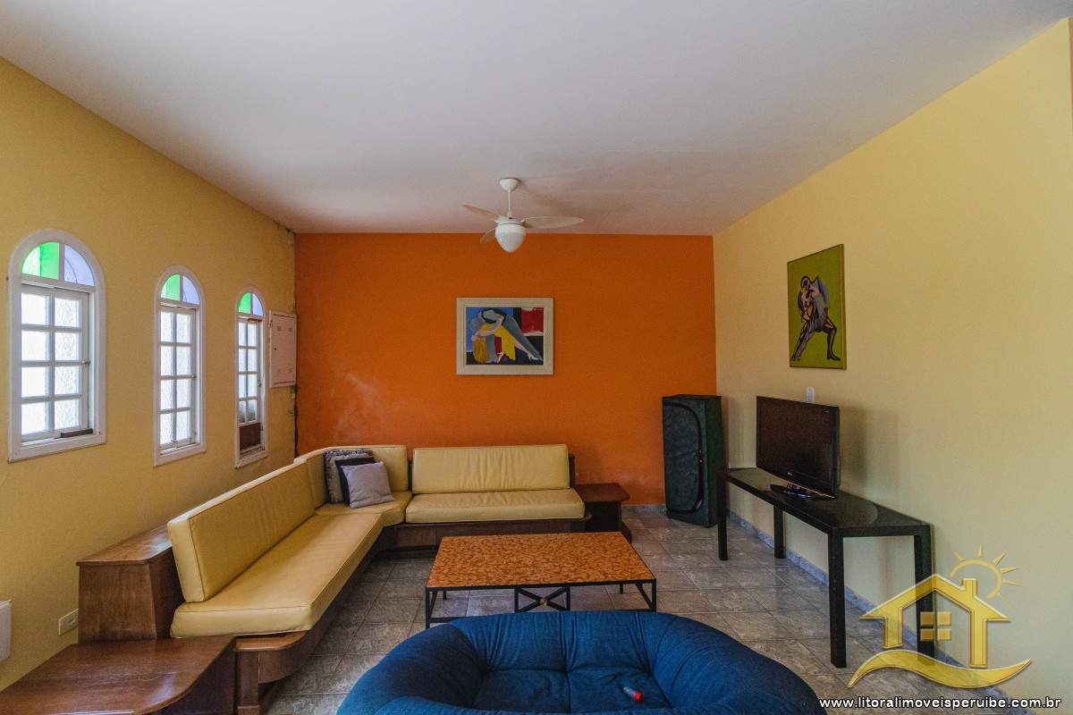 Casa no bairro Jardim Peruíbe, Pós Linha