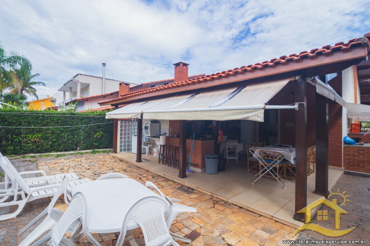 Casa no bairro Bougainvillée II, Lado Linha