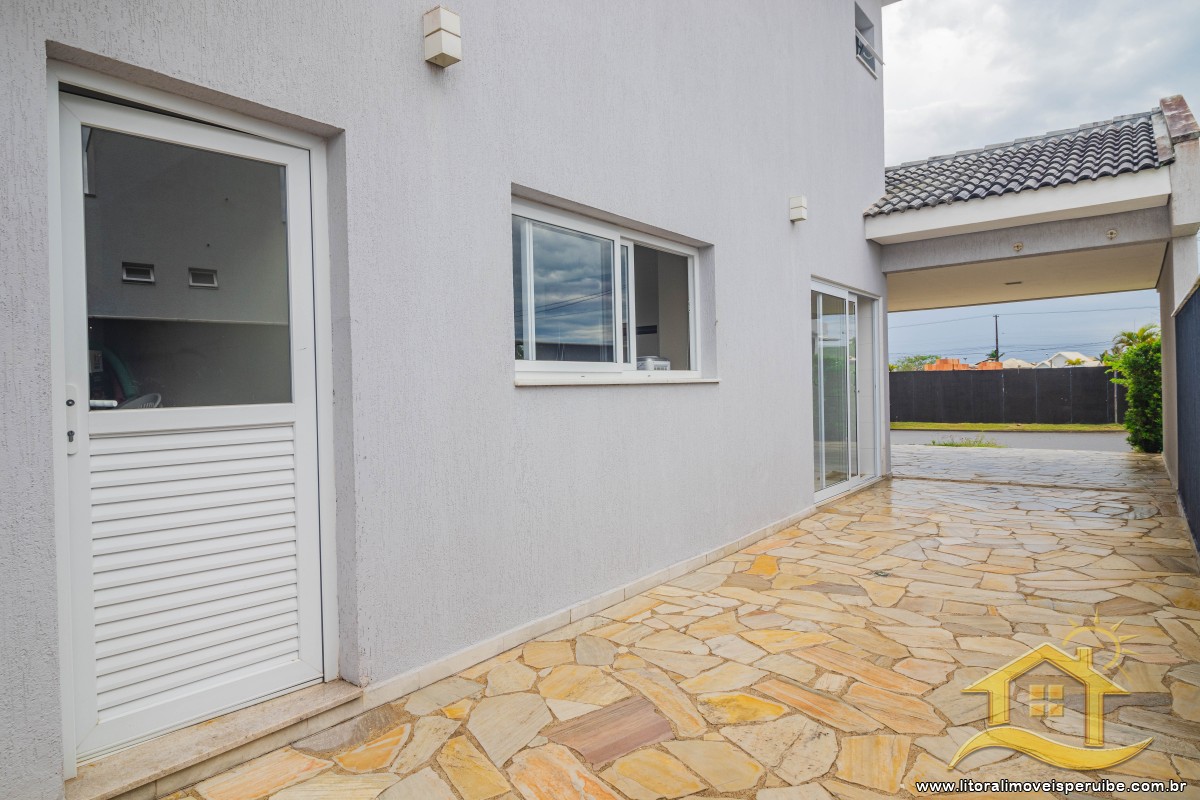 Casa no bairro Bougainvillée IV, Pós Linha