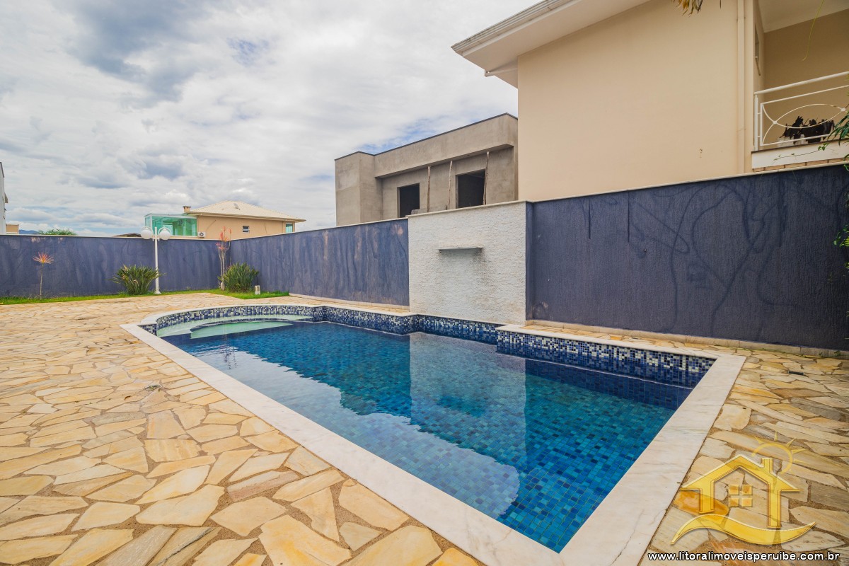 Casa no bairro Bougainvillée IV, Pós Linha