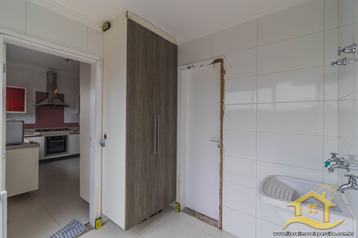 Casa no bairro Bougainvillée IV, Pós Linha