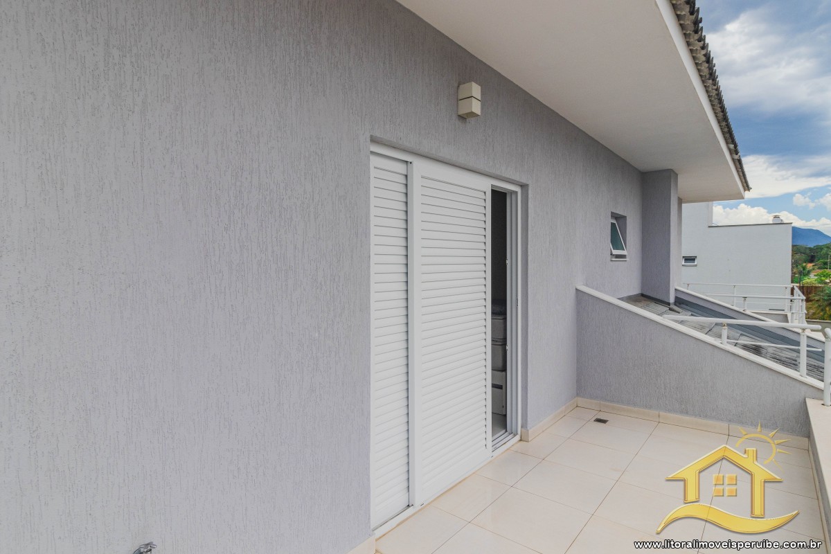 Casa no bairro Bougainvillée IV, Pós Linha