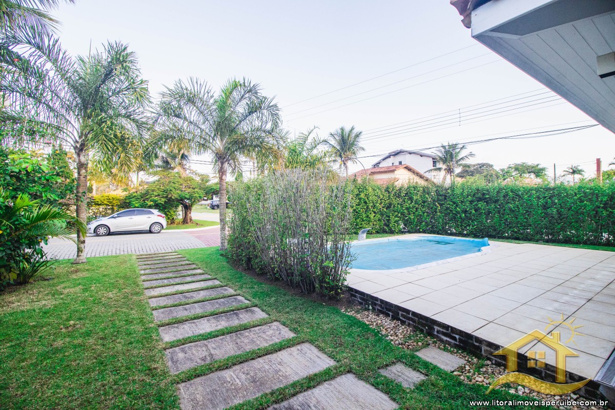 Casa no bairro Bougainvillée III, Lado Linha