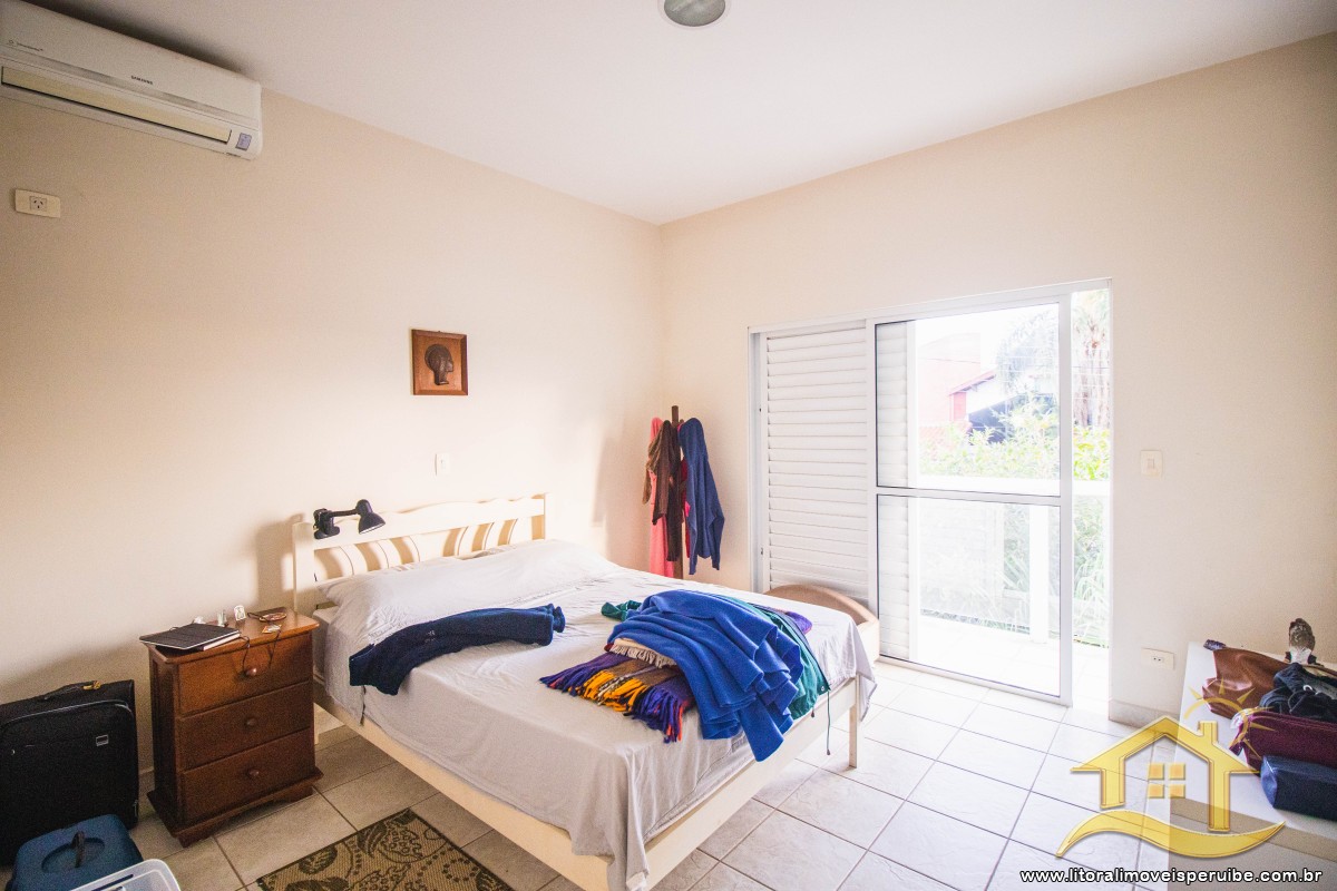 Casa no bairro Bougainvillée III, Lado Linha
