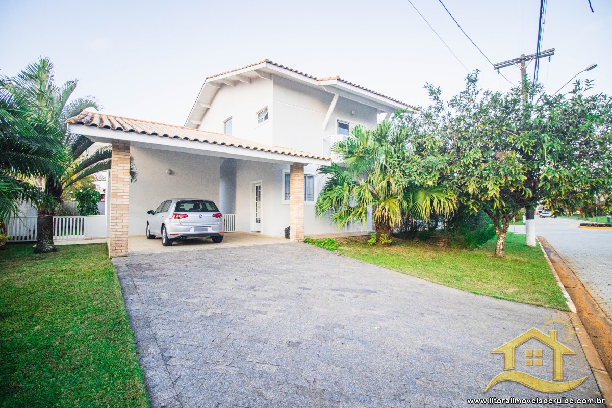 Casa no bairro Bougainvillée III, Lado Linha
