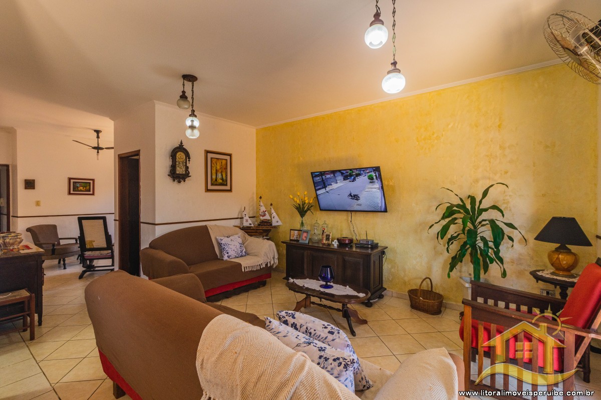 Casa no bairro Ribamar, Lado Linha