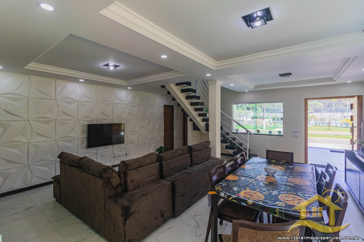 Casa no bairro Residencial Três Marias, Pós Linha