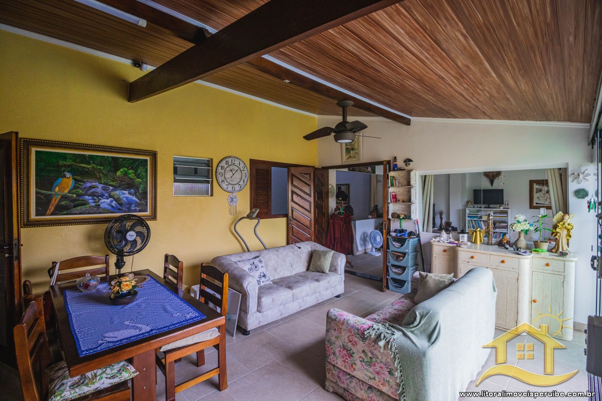 Casa no bairro São João Batista, Lado Praia