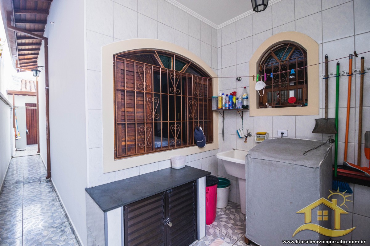 Casa no bairro Stella Maris, Lado Linha