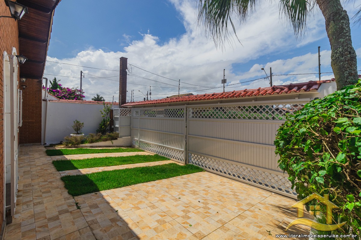 Casa no bairro Oásis, Lado Linha