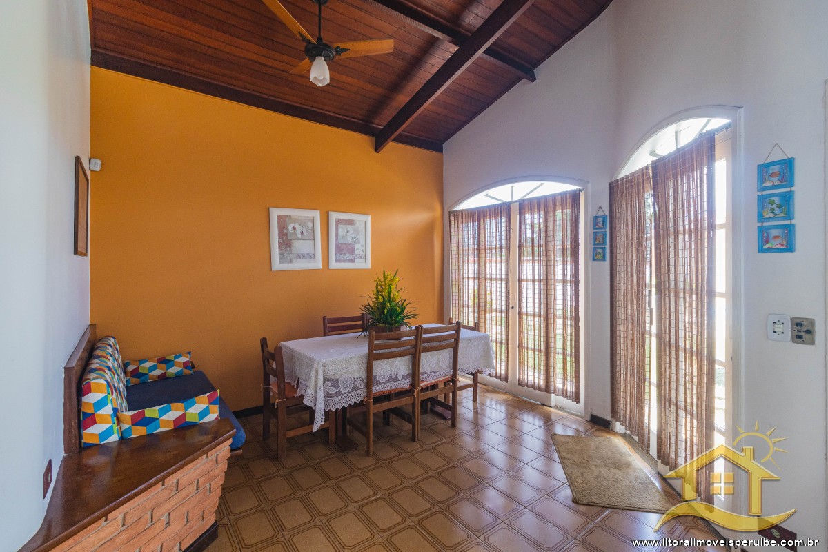 Casa no bairro Oásis, Lado Linha