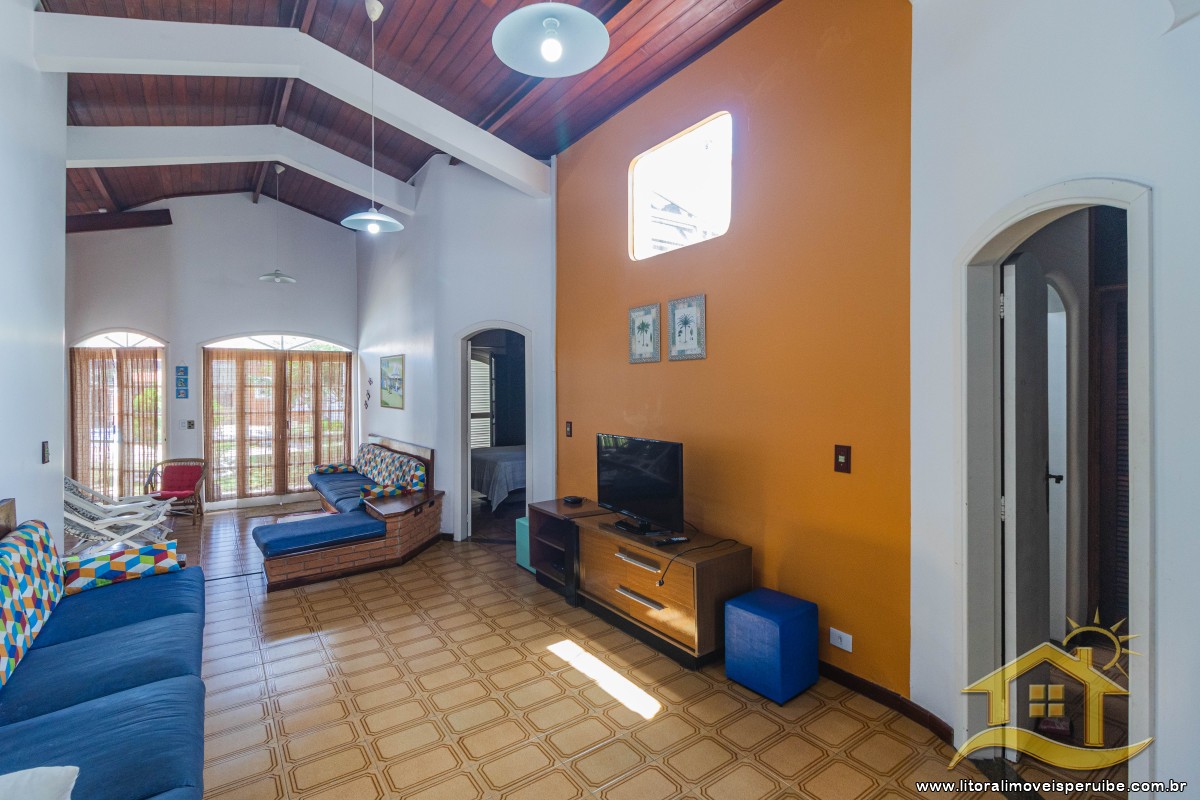 Casa no bairro Oásis, Lado Linha