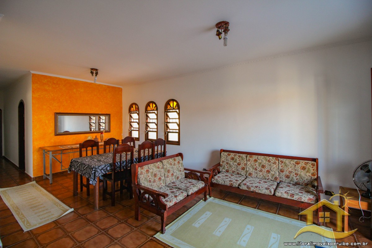 Casa no bairro Arpoador, Lado Linha