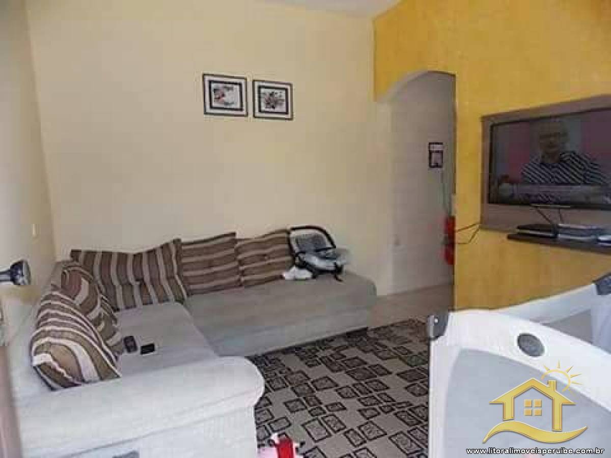 Casa no bairro Belmira Novaes, Lado Linha