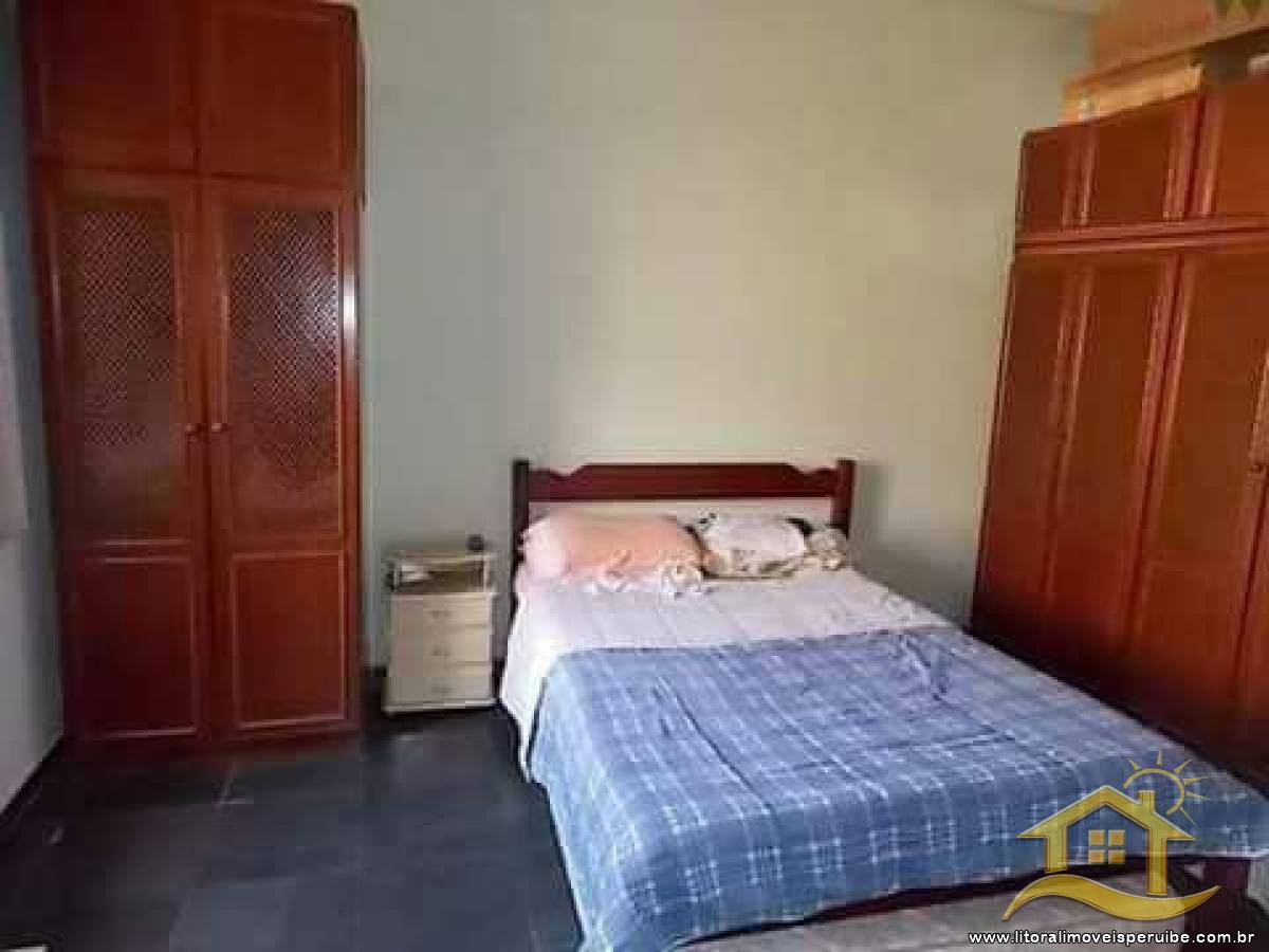 Casa no bairro Belmira Novaes, Lado Linha