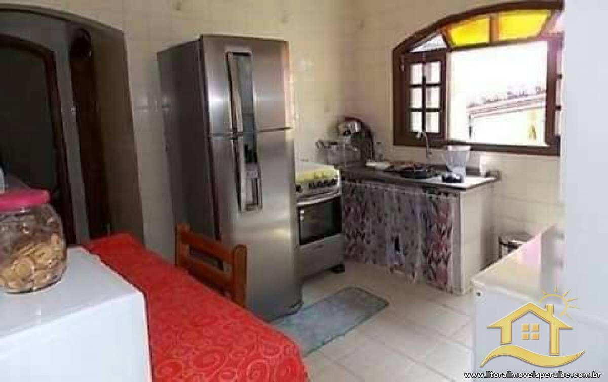 Casa no bairro Belmira Novaes, Lado Linha