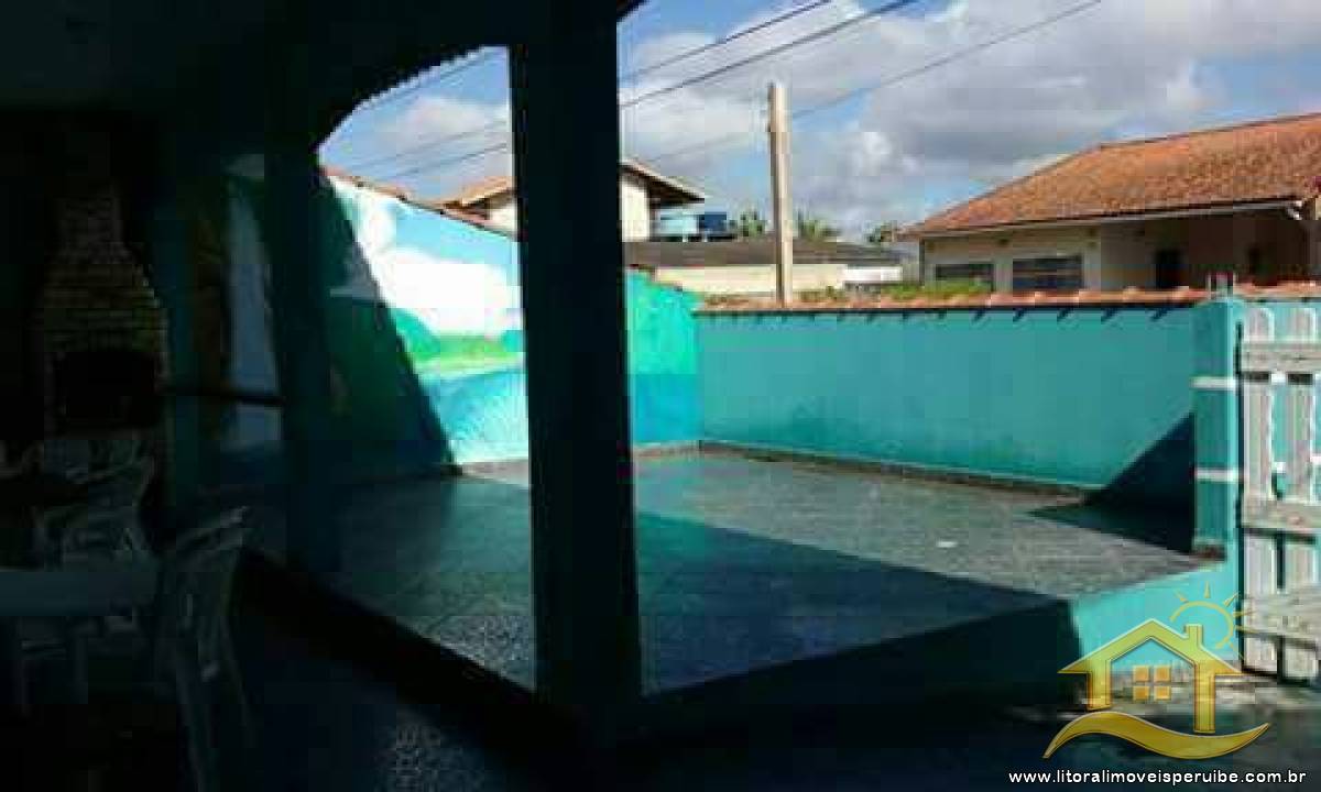 Casa no bairro Belmira Novaes, Lado Linha
