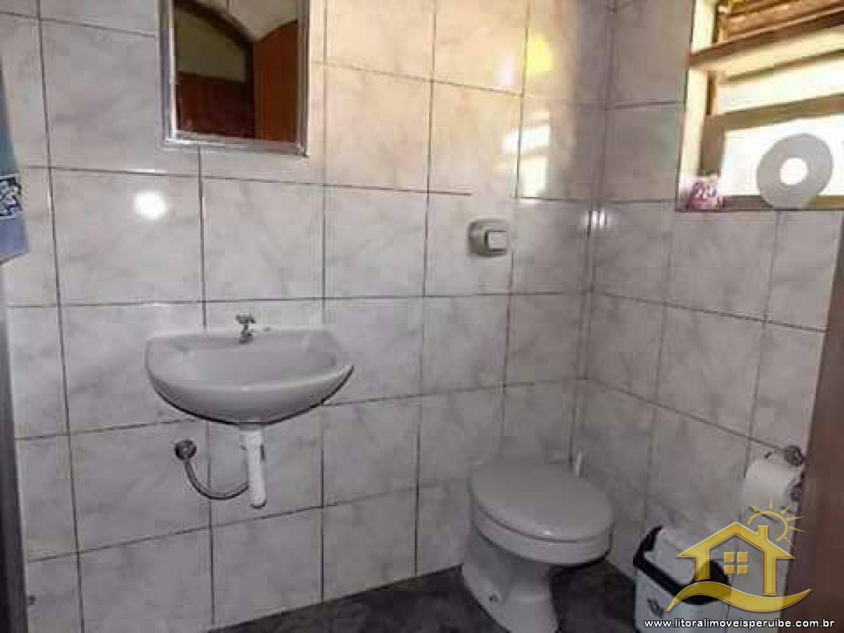 Casa no bairro Belmira Novaes, Lado Linha