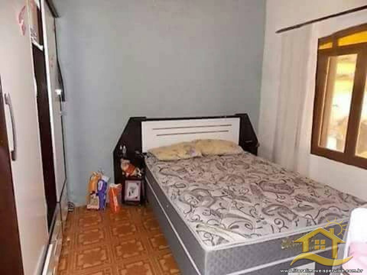 Casa no bairro Belmira Novaes, Lado Linha