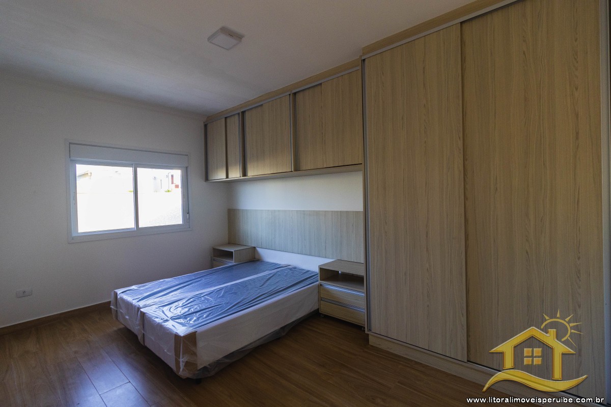 Casa no bairro Bougainvillée IV, Pós Linha
