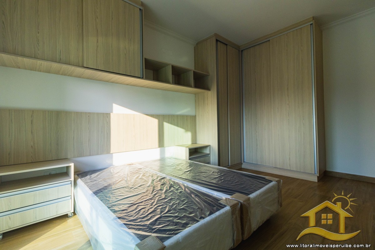Casa no bairro Bougainvillée IV, Pós Linha
