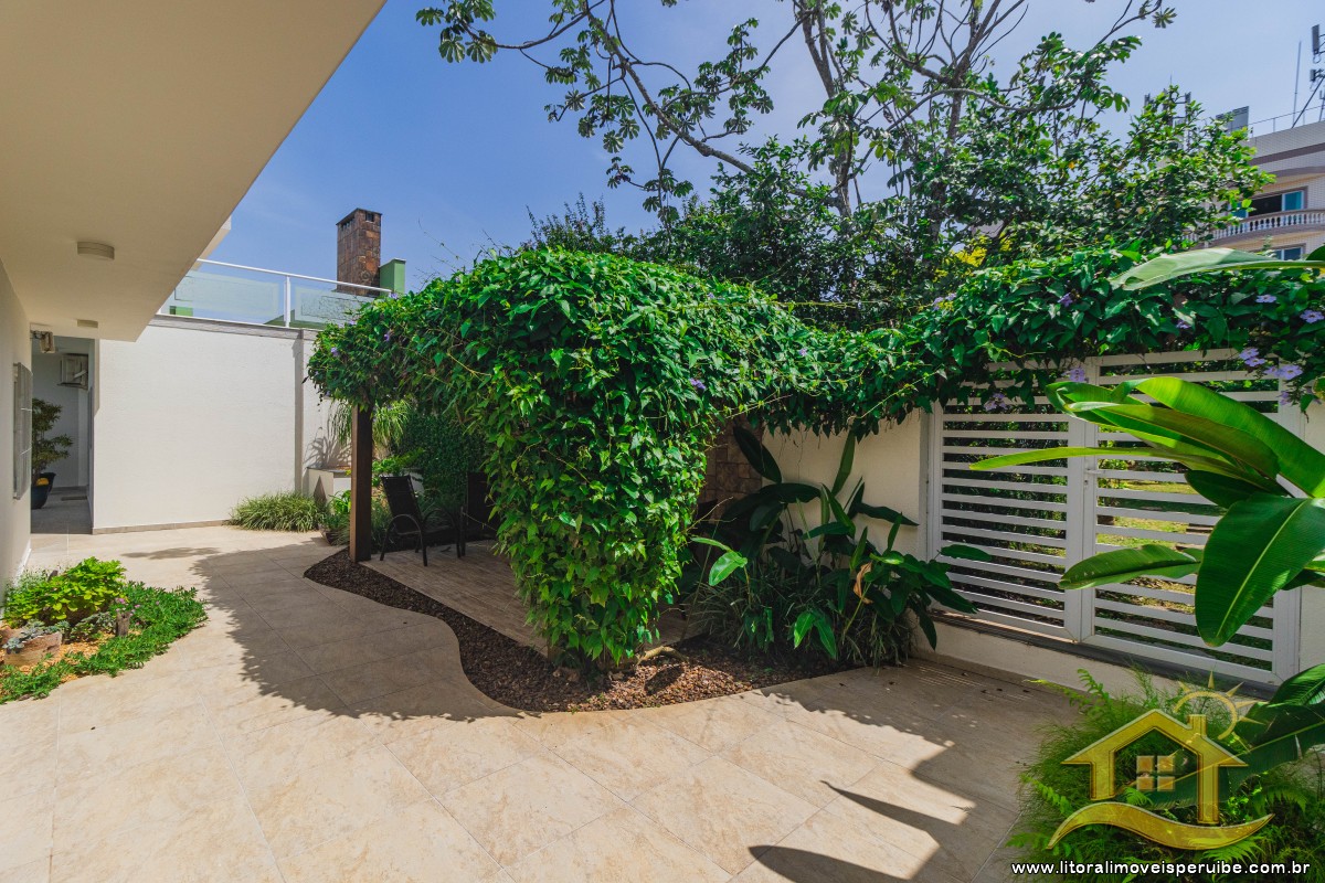 Casa no bairro Três Marias, Lado Linha