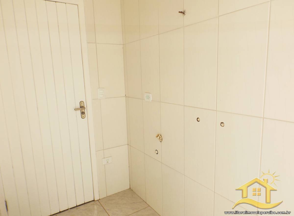 Casa no bairro Centro, Lado Linha